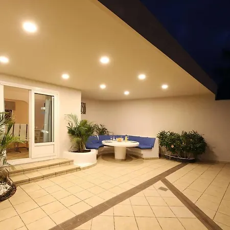 Cancilla Villa *