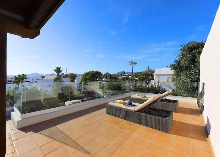 Cancilla Villa Puerto del Carmen (Lanzarote)