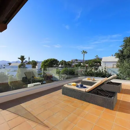 Cancilla Villa Puerto del Carmen (Lanzarote)