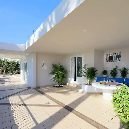 Cancilla Villa
